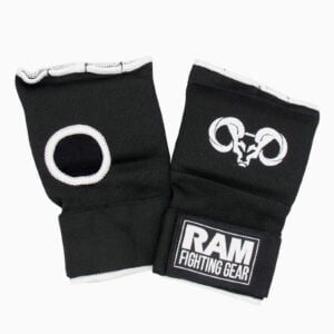 Zwarte binnenhandschoenen van RAM met bandage.